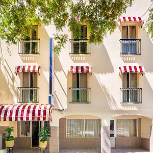  Gasthuis Residencial Capri By Umbral